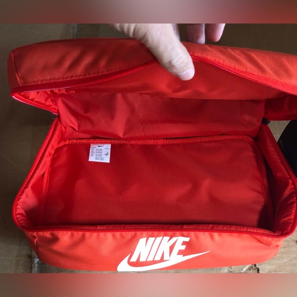 NIKE Travel Bag - Picture 6 of 6